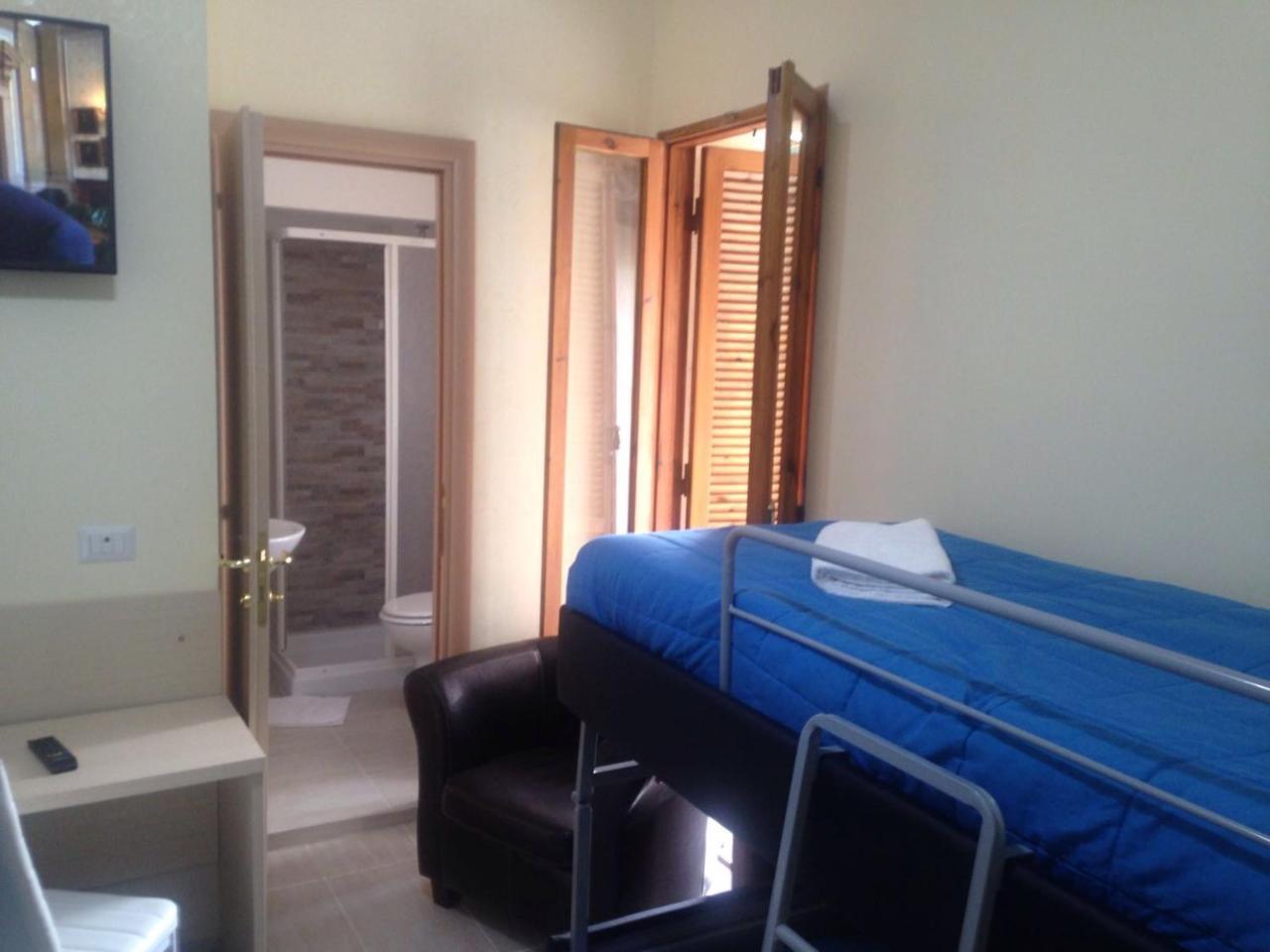 Guest House Hola Roma Kültér fotó